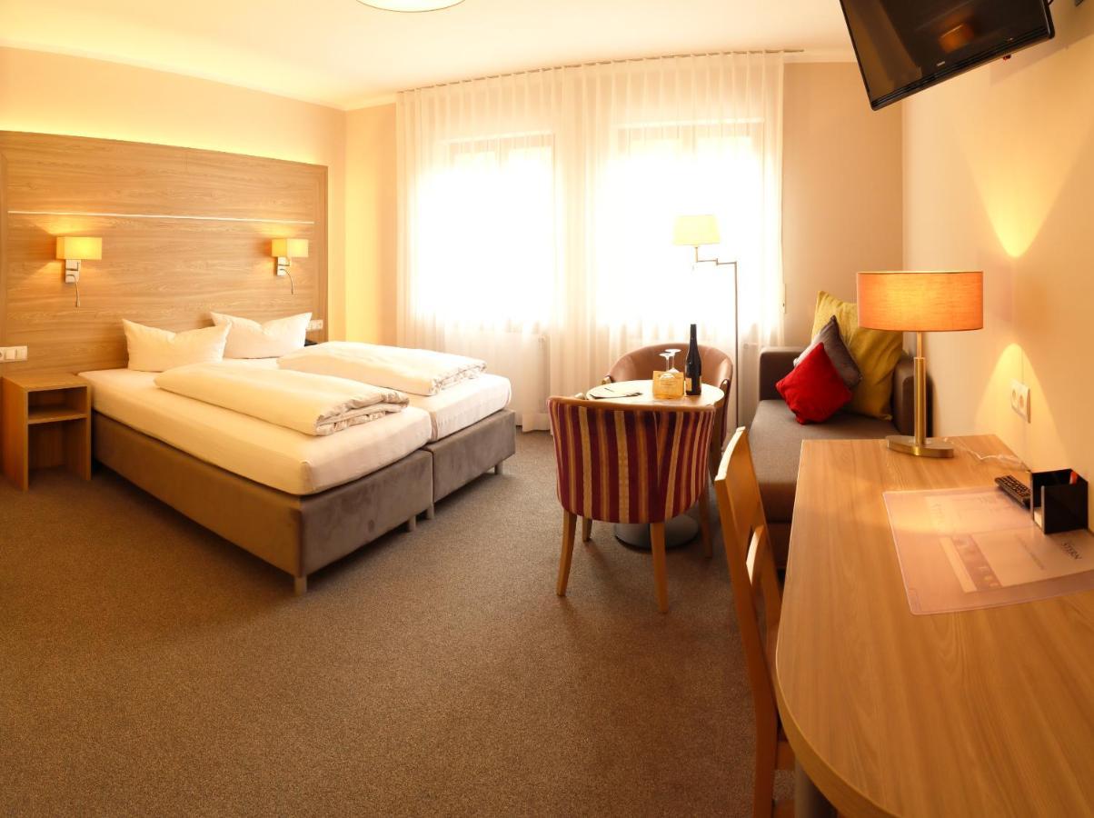 Hotel Michels Stern à Marktbreit Extérieur photo